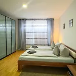 Apartments Am Wall Apartment